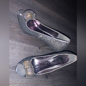 Rhinestoned Heel 👠